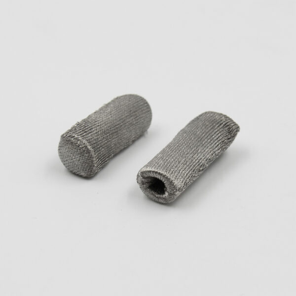 Conductive-plugs_1000px.jpg                  